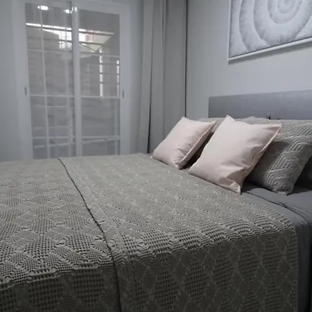 Lux Marbella * 아데제